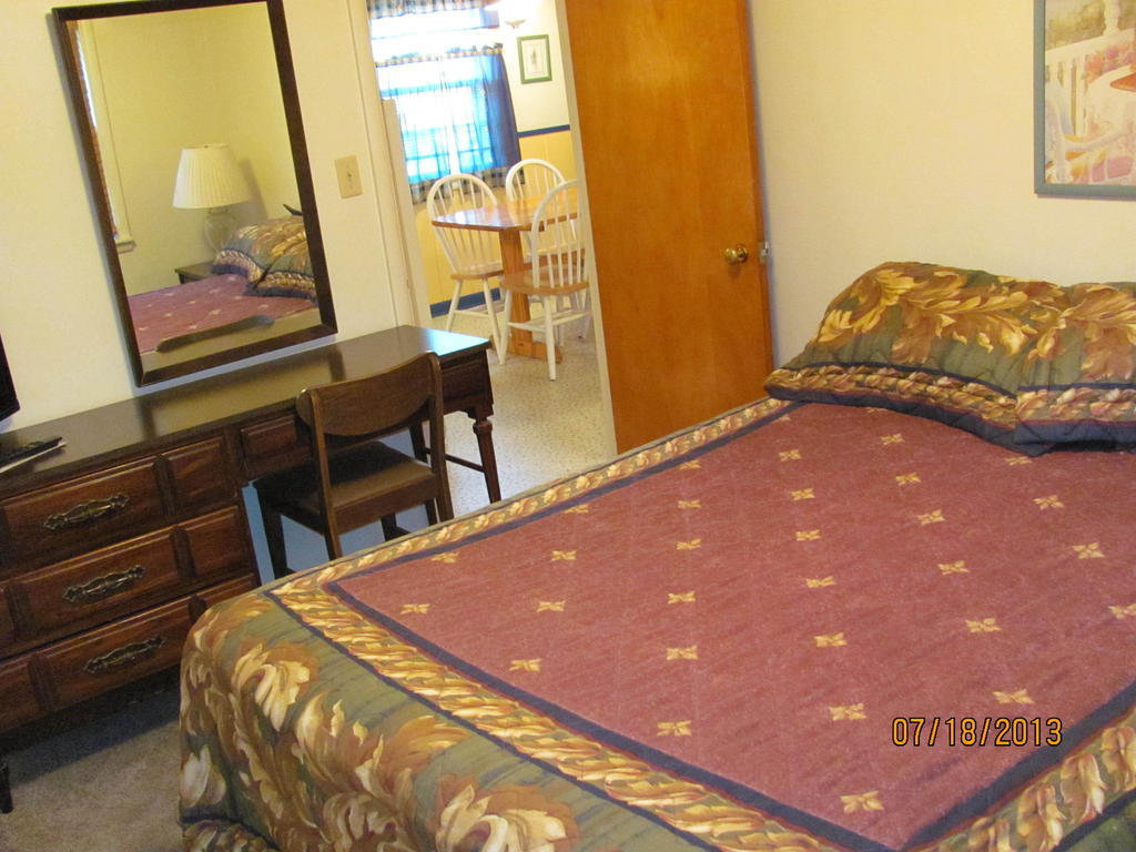 Garden Cottages Motel - Rapid City Room photo